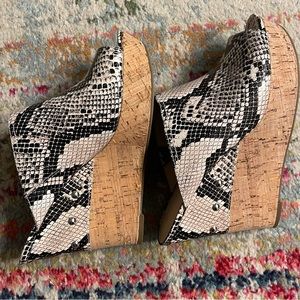 Marc Fisher snake print wedges. Size 9 gently used.